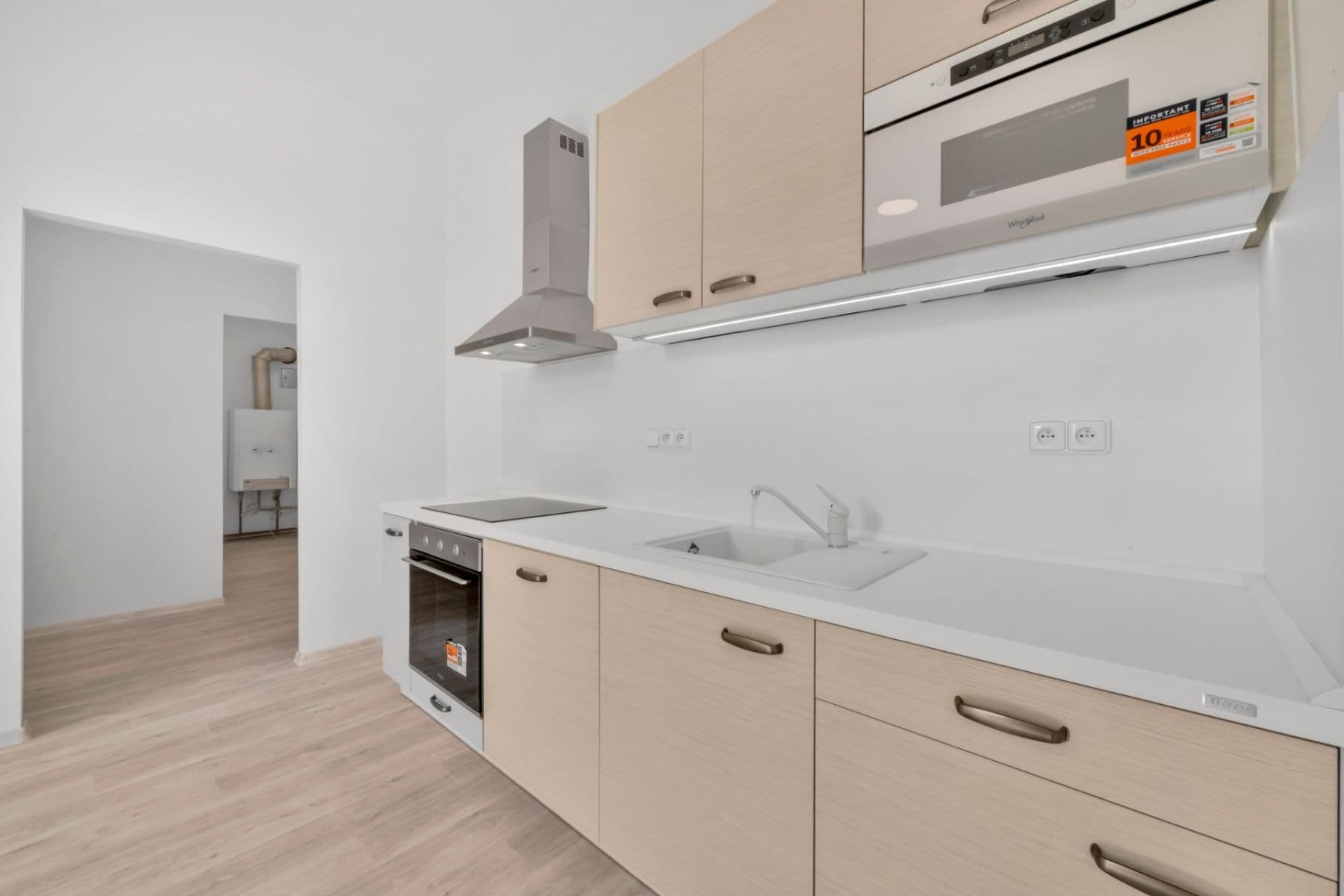 Predaj bytu 3-izbový 68 m², Jungmannova, Jablonec nad Nisou, Liberecký kraj Predaj bytu 3-izbový 68 m², Jungmannova, Jablonec nad Nisou, Liberecký kraj