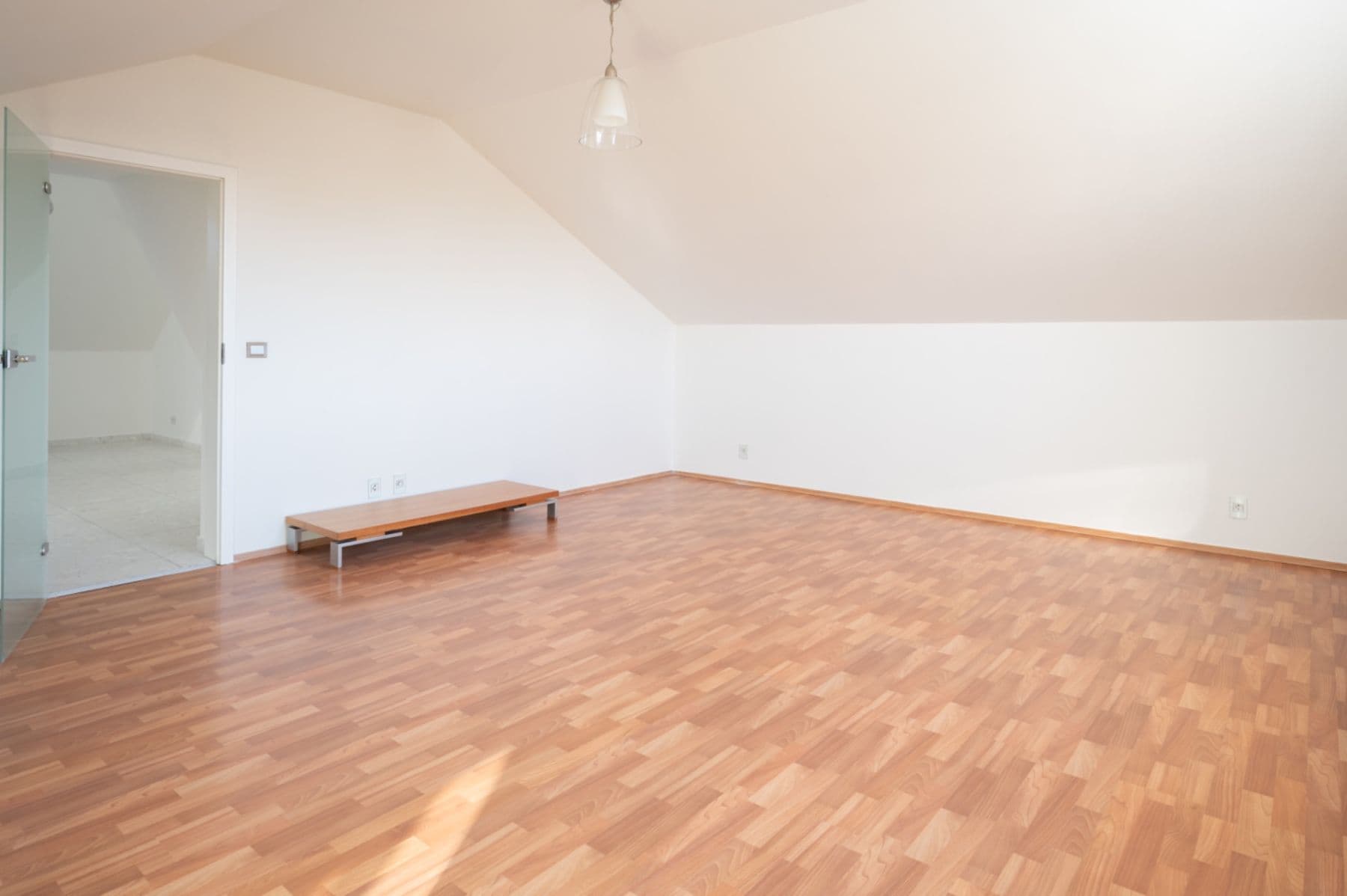 Predaj bytu 3-izbový 134 m², Dělnická, Dolní Břežany, Středočeský kraj Predaj bytu 3-izbový 134 m², Dělnická, Dolní Břežany, Středočeský kraj