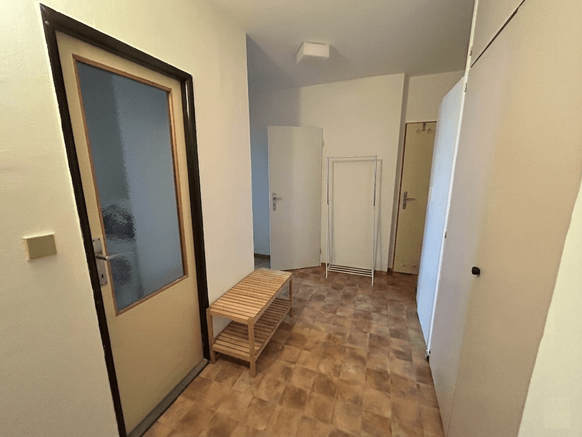 Prenájom bytu 1-izbový 46 m², Zelenohorská, Praha, Praha Prenájom bytu 1-izbový 46 m², Zelenohorská, Praha, Praha