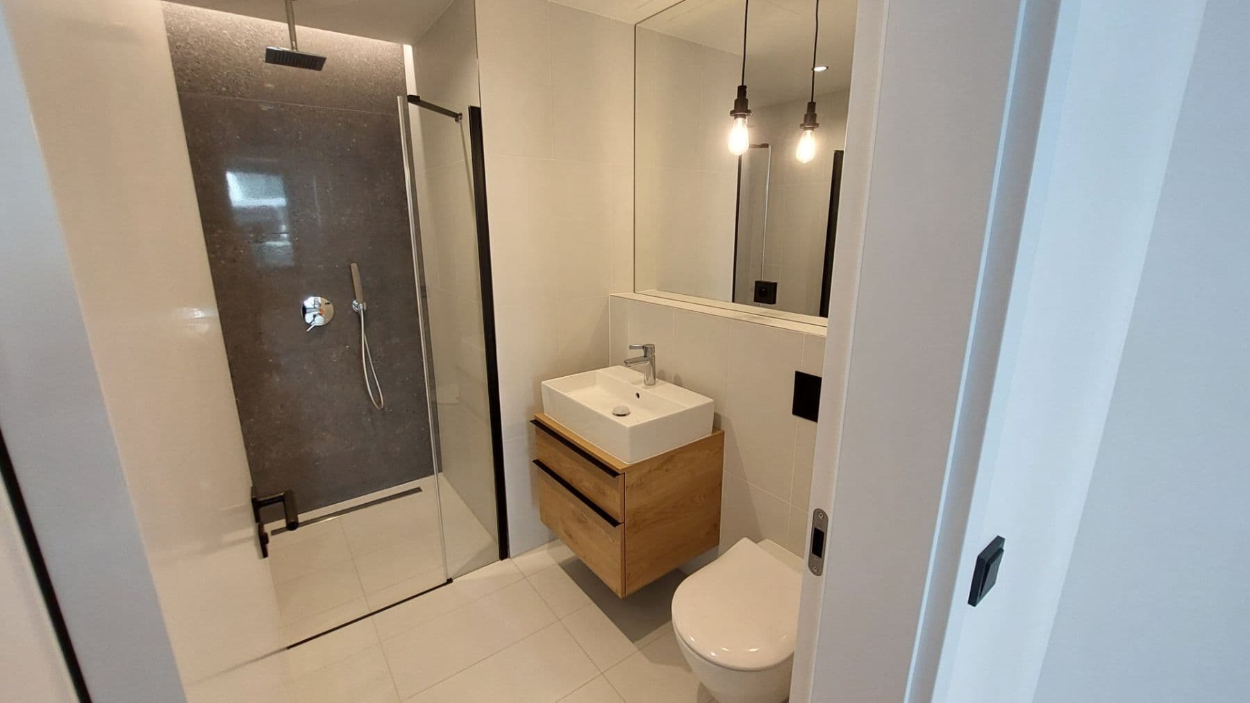 Prenájom bytu 2-izbový 61 m², Grafická, Praha, Praha Prenájom bytu 2-izbový 61 m², Grafická, Praha, Praha