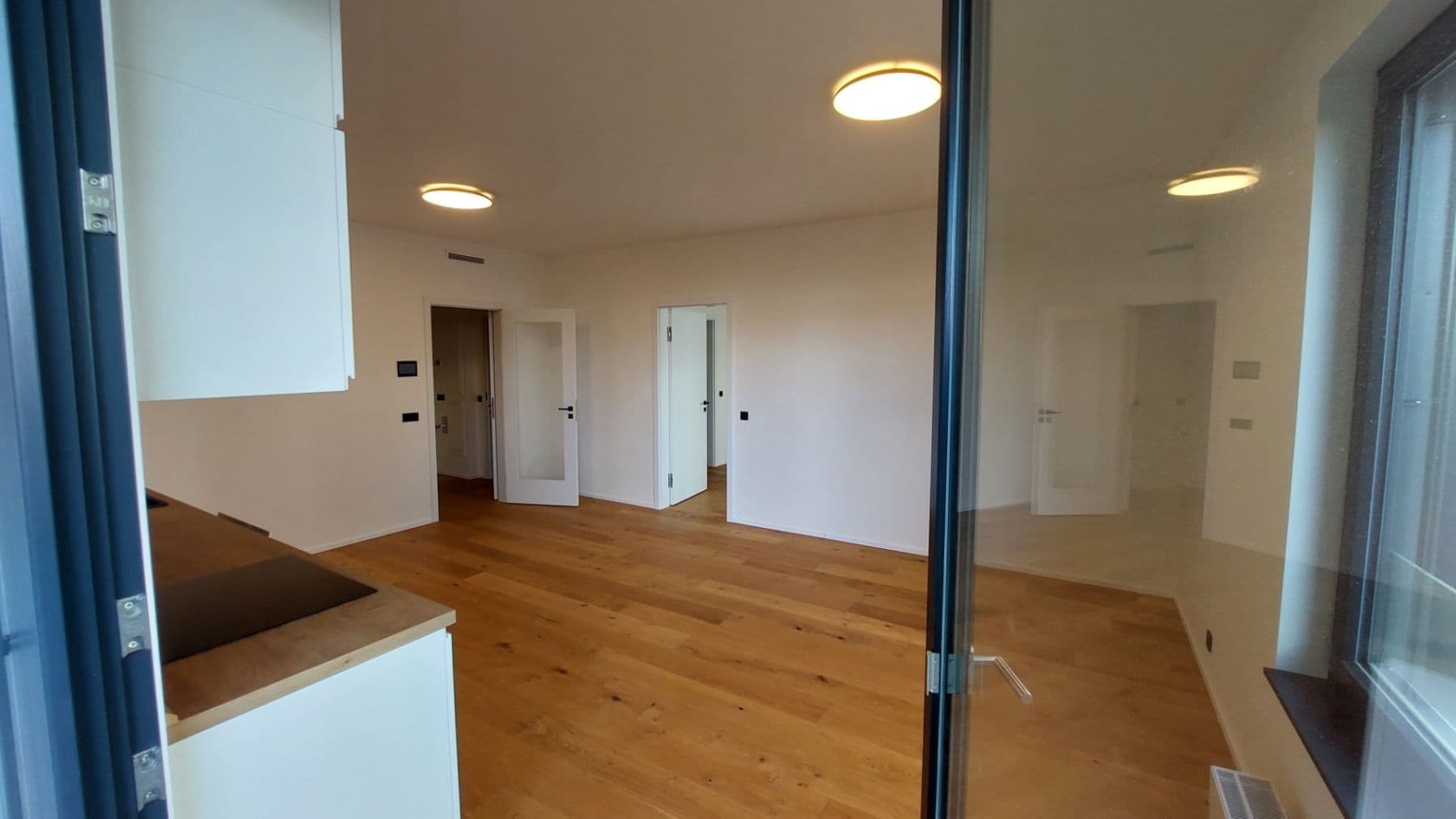 Prenájom bytu 2-izbový 61 m², Grafická, Praha, Praha Prenájom bytu 2-izbový 61 m², Grafická, Praha, Praha