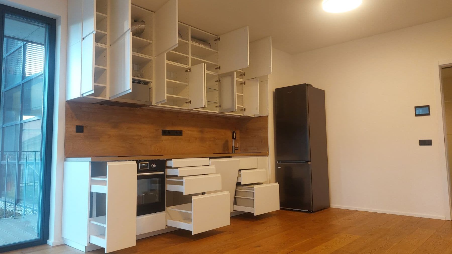 Prenájom bytu 2-izbový 61 m², Grafická, Praha, Praha Prenájom bytu 2-izbový 61 m², Grafická, Praha, Praha