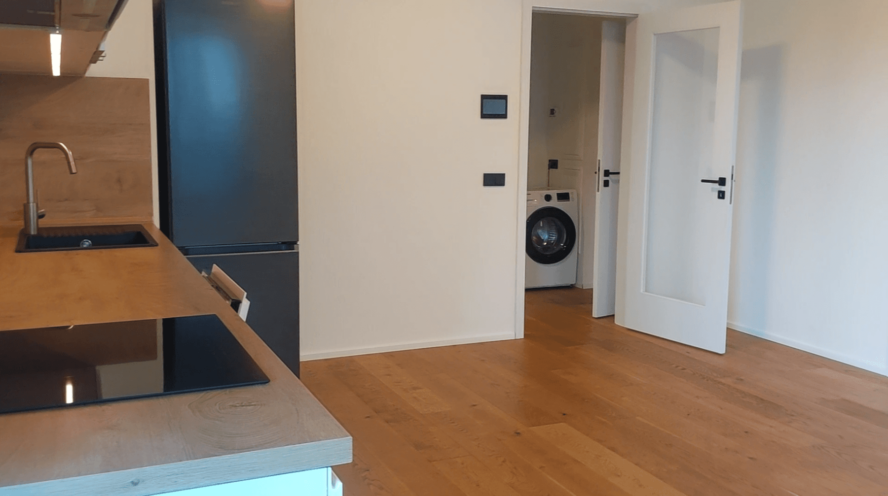 Prenájom bytu 2-izbový 61 m², Grafická, Praha, Praha Prenájom bytu 2-izbový 61 m², Grafická, Praha, Praha