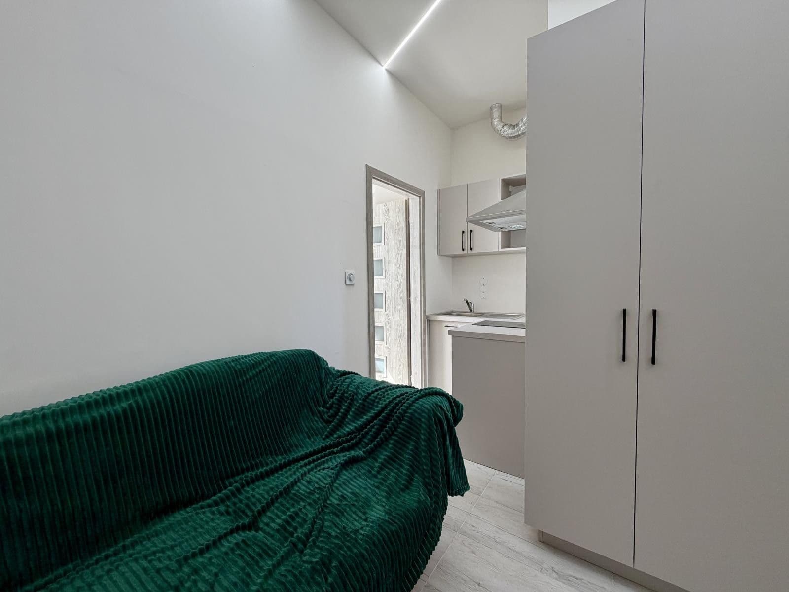 Prenájom bytu 1-izbový 35 m², Na Jarově, Praha, Praha Prenájom bytu 1-izbový 35 m², Na Jarově, Praha, Praha