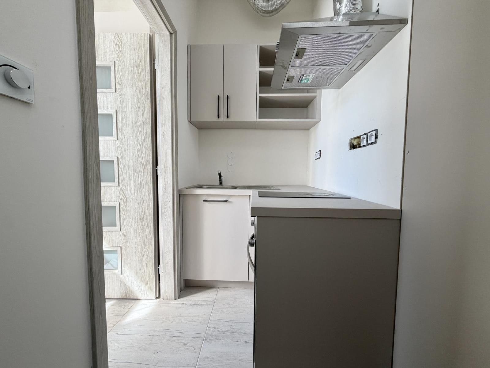 Prenájom bytu 1-izbový 35 m², Na Jarově, Praha, Praha Prenájom bytu 1-izbový 35 m², Na Jarově, Praha, Praha
