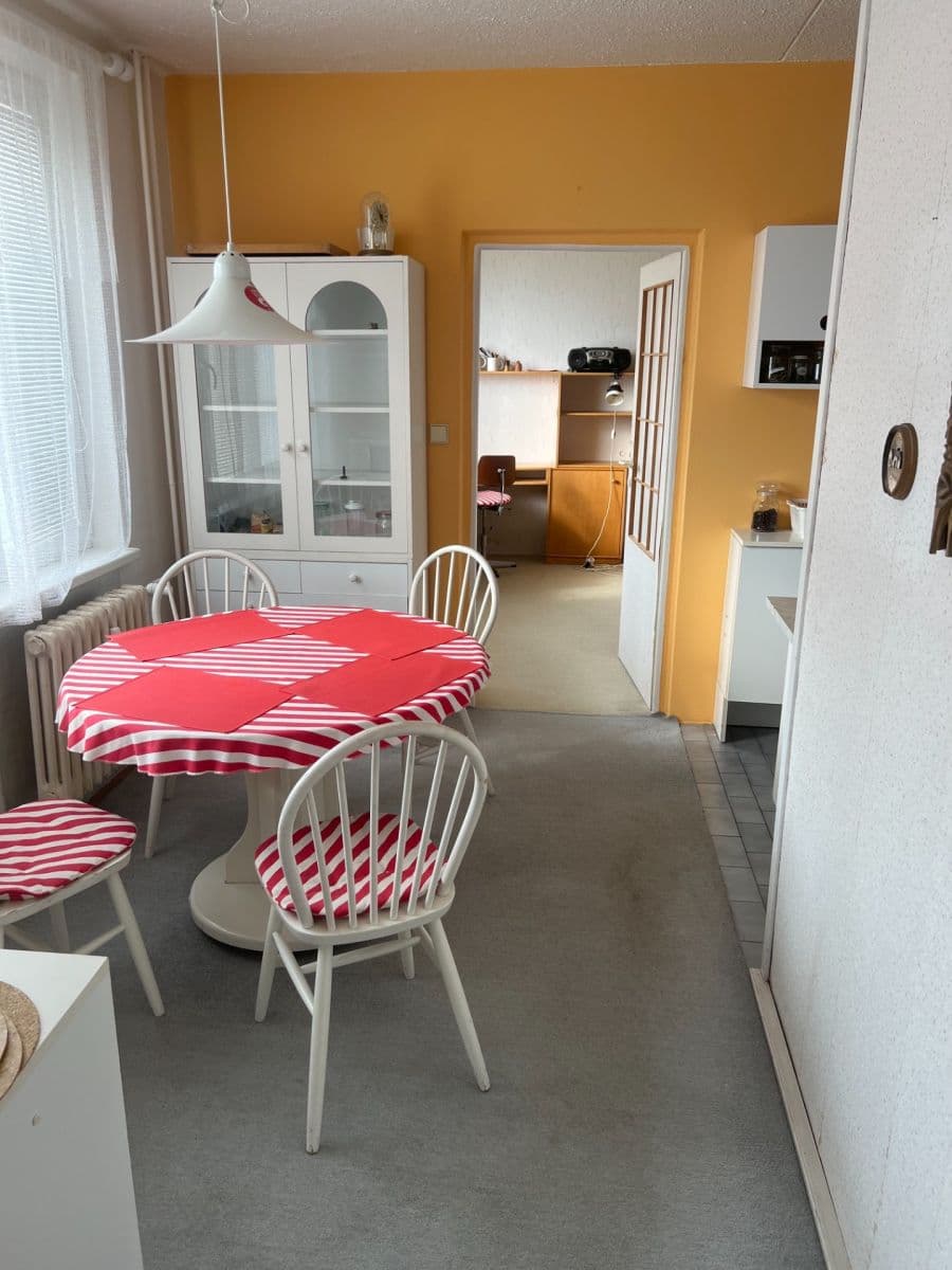 Predaj bytu 3-izbový 69 m², Energetiků, Třebíč, Kraj Vysočina Predaj bytu 3-izbový 69 m², Energetiků, Třebíč, Kraj Vysočina