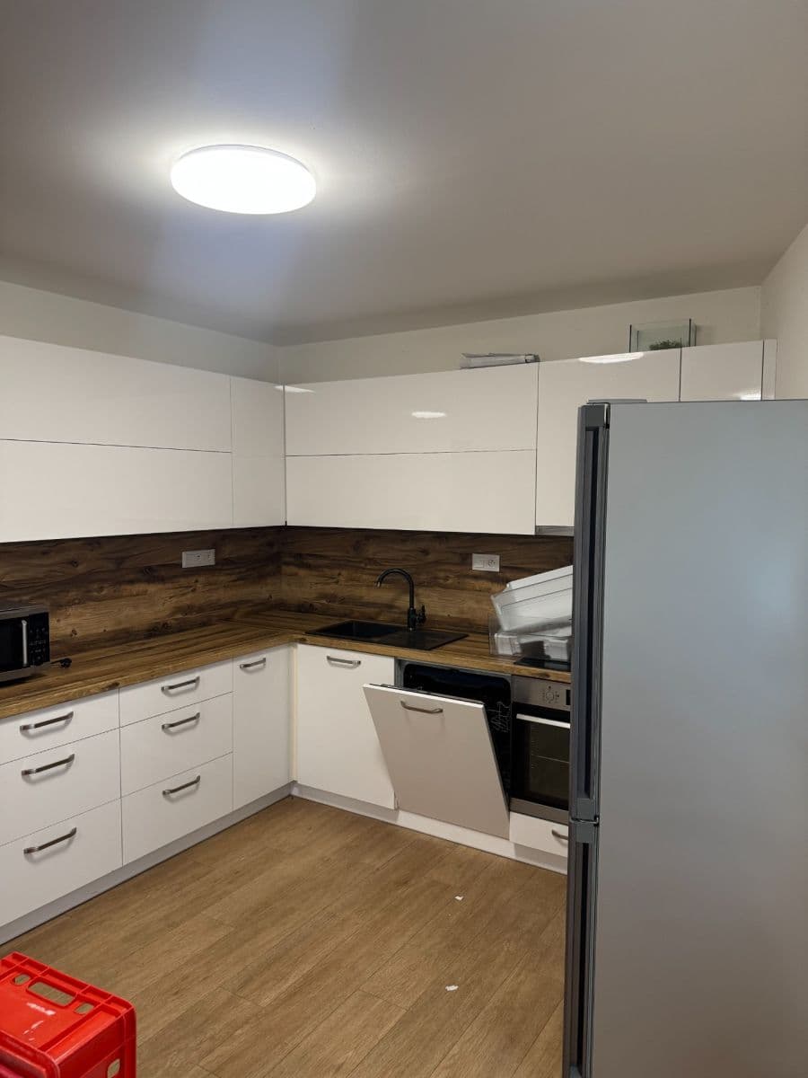 Prenájom bytu 2-izbový 56 m², Pod Kaplí, Letonice, Jihomoravský kraj Prenájom bytu 2-izbový 56 m², Pod Kaplí, Letonice, Jihomoravský kraj