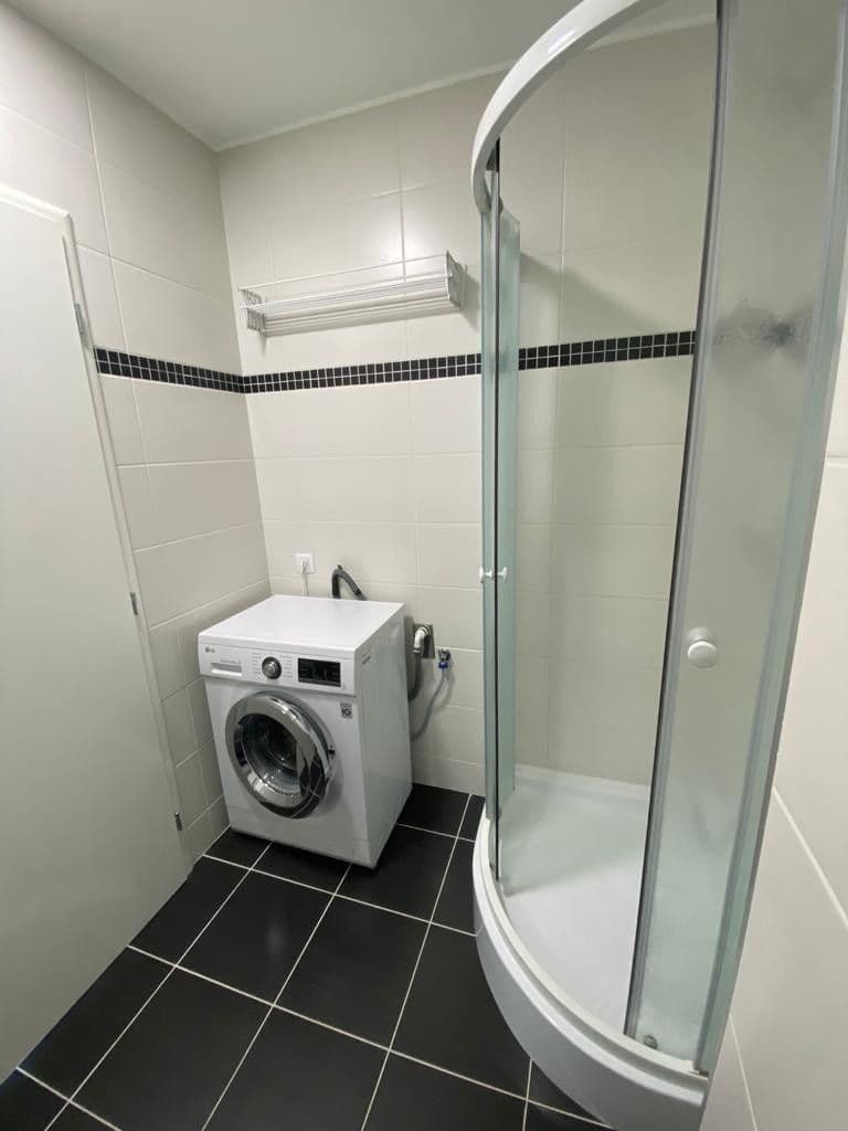 Prenájom bytu 1-izbový 36 m², Masarykovo náměstí, Mnichovice, Středočeský kraj Prenájom bytu 1-izbový 36 m², Masarykovo náměstí, Mnichovice, Středočeský kraj