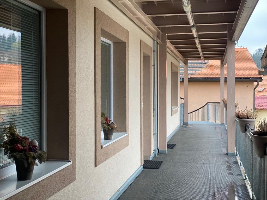 Prenájom bytu 1-izbový 36 m², Masarykovo náměstí, Mnichovice, Středočeský kraj Prenájom bytu 1-izbový 36 m², Masarykovo náměstí, Mnichovice, Středočeský kraj