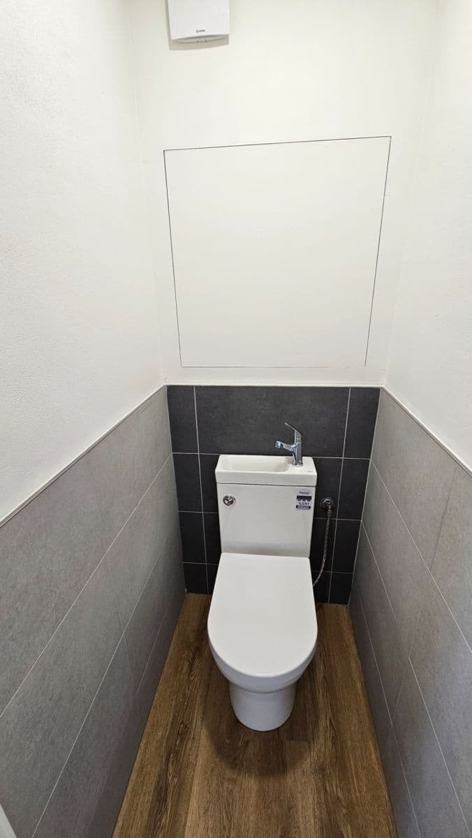 Prenájom bytu 3-izbový 74 m², Lamačova, Praha, Praha Prenájom bytu 3-izbový 74 m², Lamačova, Praha, Praha