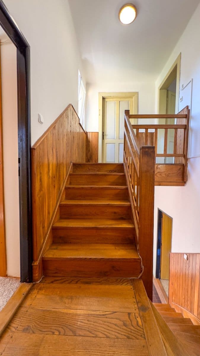 Predaj domu 247 m², pozemek 1.094 m², Friedova, Pelhřimov, Kraj Vysočina Predaj domu 247 m², pozemek 1.094 m², Friedova, Pelhřimov, Kraj Vysočina