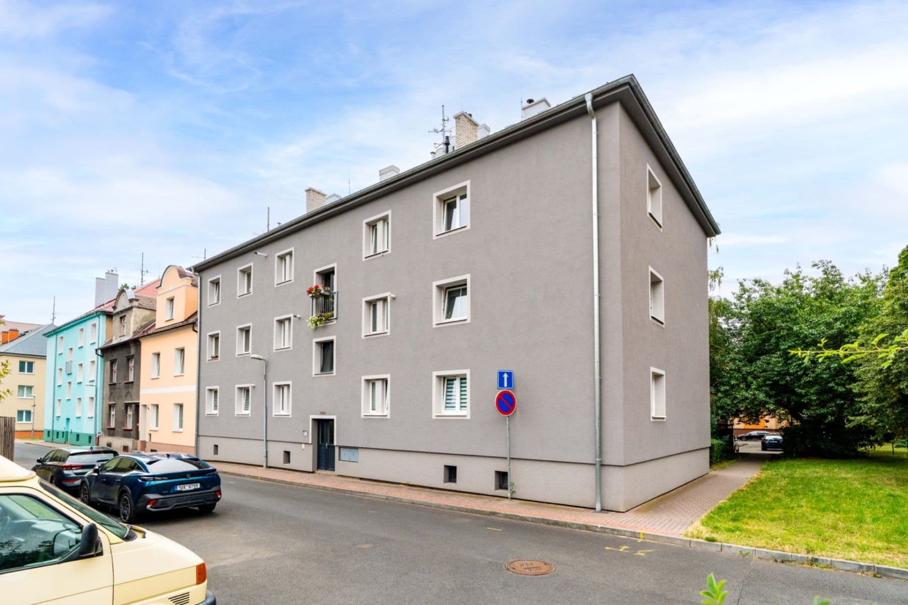 Predaj bytu 4-izbový 96 m², Grégrova, Chomutov, Ústecký kraj Predaj bytu 4-izbový 96 m², Grégrova, Chomutov, Ústecký kraj