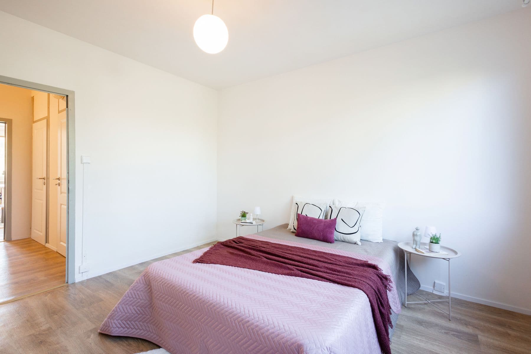 Predaj bytu 3-izbový 73 m², Krynická, Praha, Praha Predaj bytu 3-izbový 73 m², Krynická, Praha, Praha