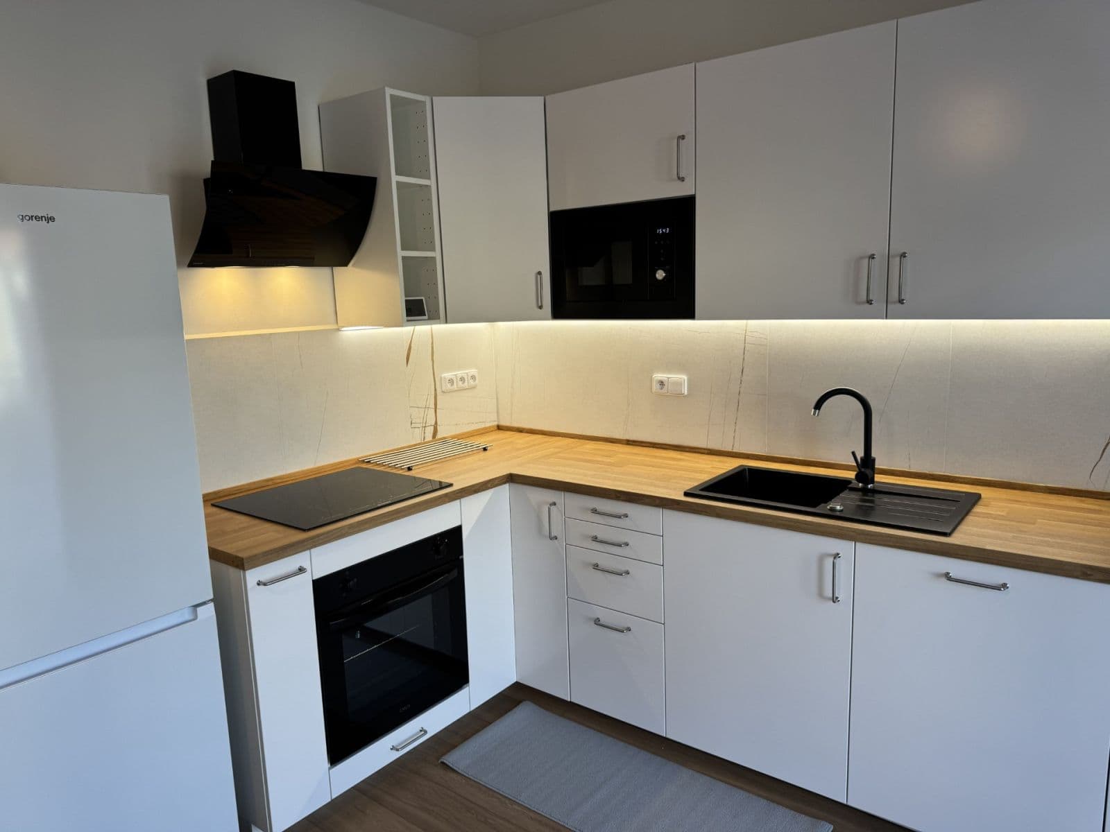 Prenájom bytu 2-izbový 75 m², Hřímalého, Plzeň, Plzeňský kraj Prenájom bytu 2-izbový 75 m², Hřímalého, Plzeň, Plzeňský kraj