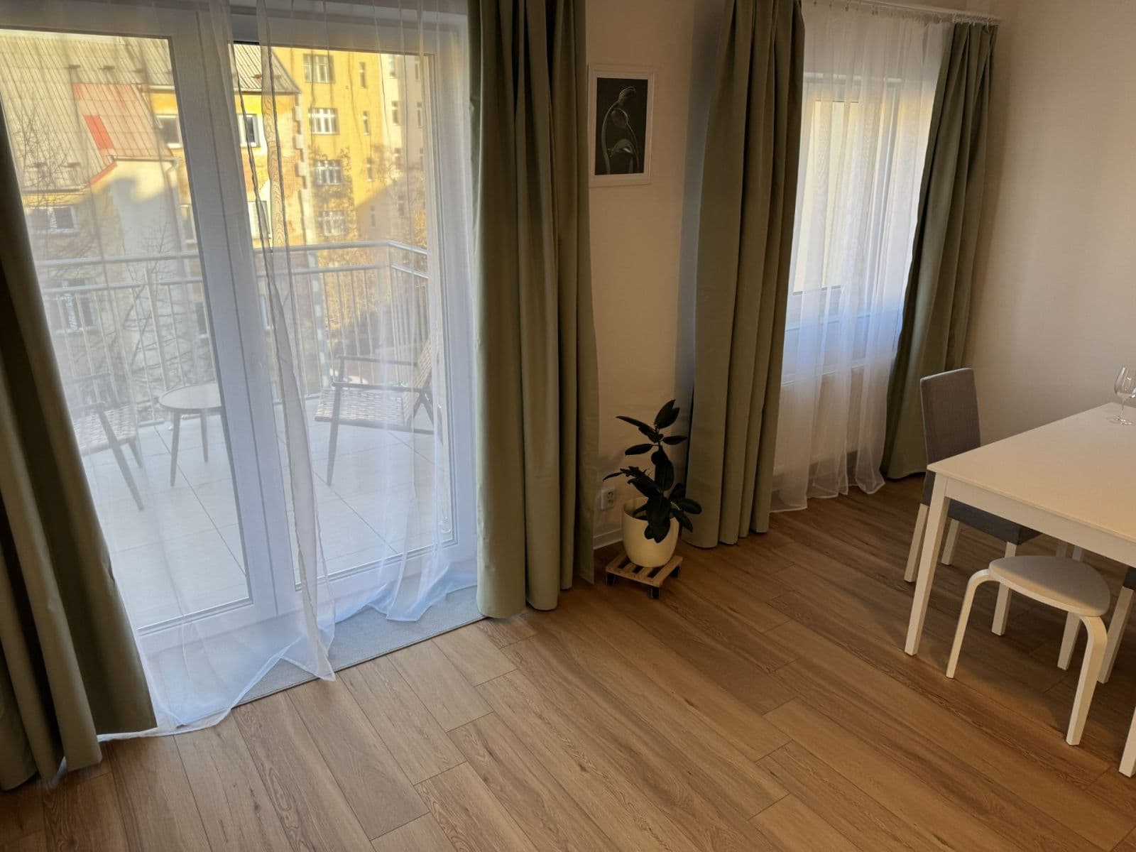 Prenájom bytu 2-izbový 75 m², Hřímalého, Plzeň, Plzeňský kraj Prenájom bytu 2-izbový 75 m², Hřímalého, Plzeň, Plzeňský kraj