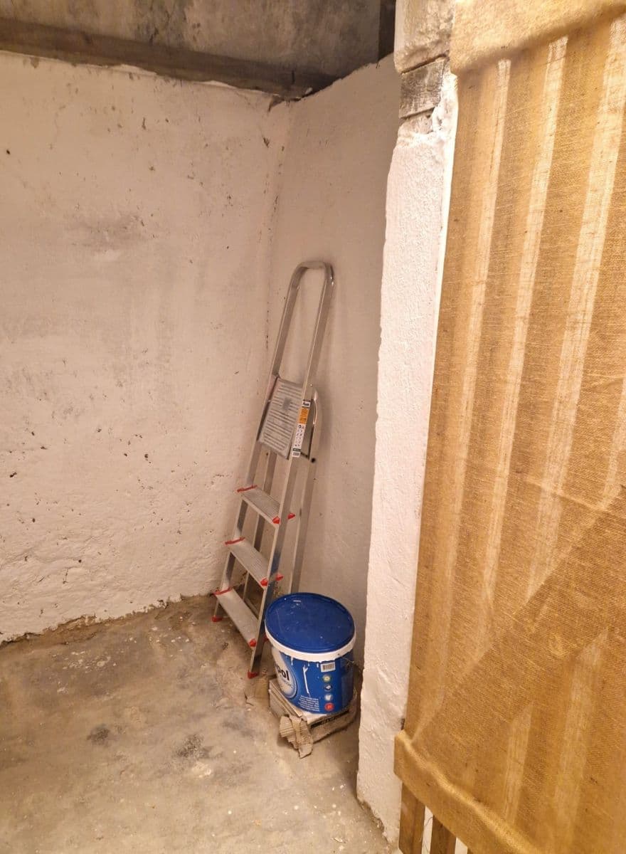 Prenájom bytu 1-izbový 34 m², Kosmákova, Jihlava, Kraj Vysočina Prenájom bytu 1-izbový 34 m², Kosmákova, Jihlava, Kraj Vysočina