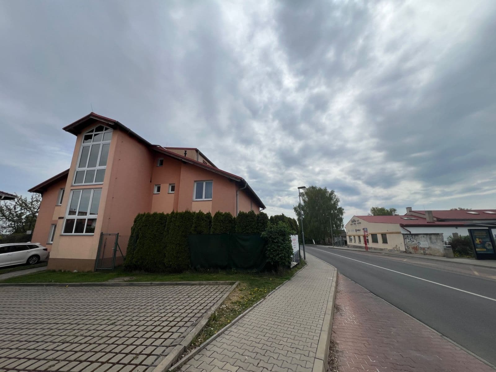 Prenájom bytu 2-izbový 47 m², Unhošťská, Hostivice, Středočeský kraj Prenájom bytu 2-izbový 47 m², Unhošťská, Hostivice, Středočeský kraj