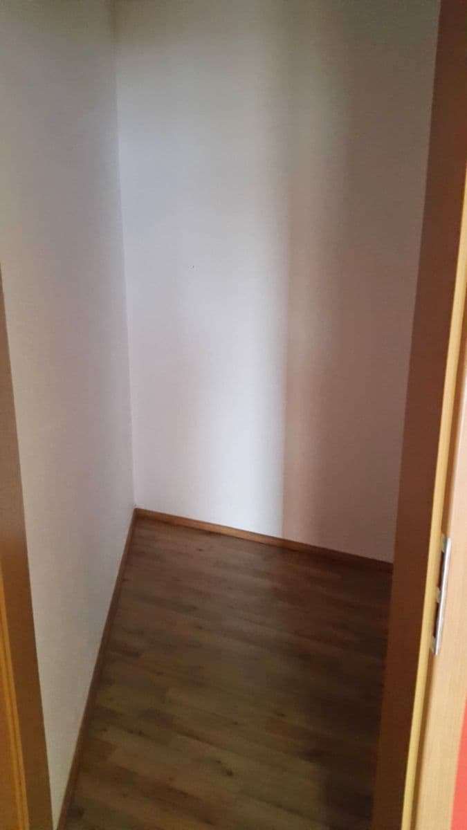 Prenájom bytu 3-izbový 74 m², Klapkova, Praha, Praha Prenájom bytu 3-izbový 74 m², Klapkova, Praha, Praha