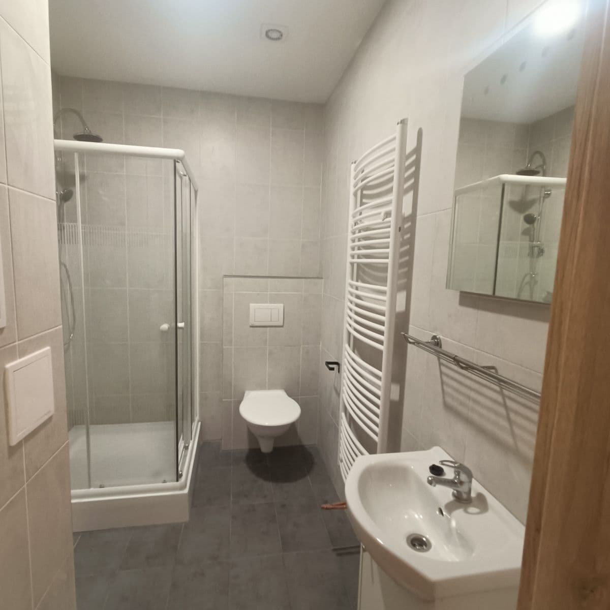 Prenájom bytu 3-izbový 79 m², Karlovo náměstí, Praha, Praha Prenájom bytu 3-izbový 79 m², Karlovo náměstí, Praha, Praha