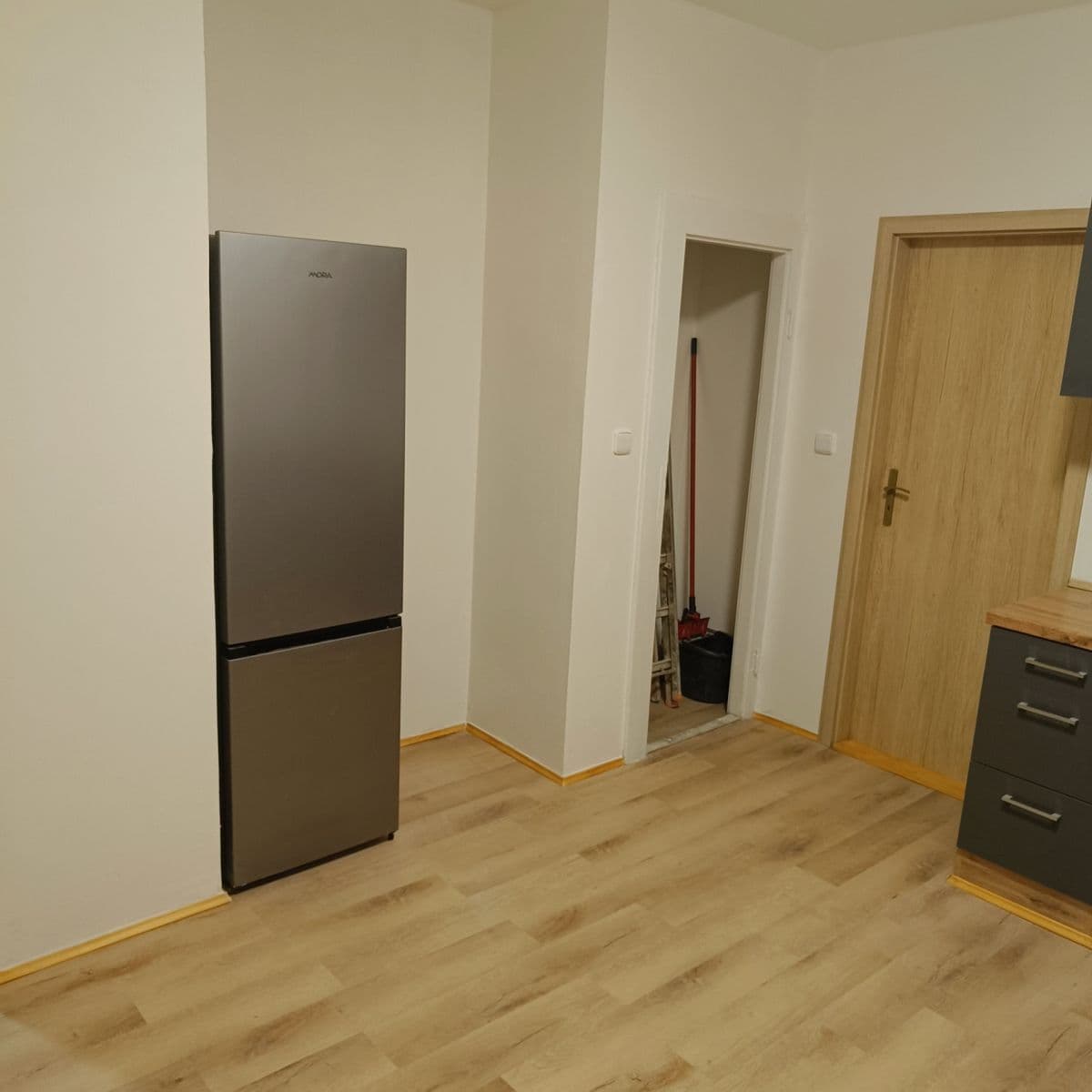 Prenájom bytu 3-izbový 79 m², Karlovo náměstí, Praha, Praha Prenájom bytu 3-izbový 79 m², Karlovo náměstí, Praha, Praha