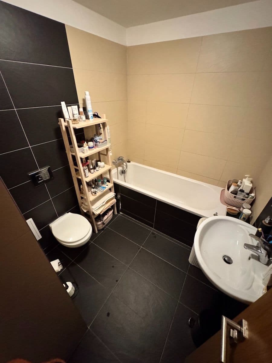 Prenájom bytu 2-izbový 48 m², Vítězná, Ostrava, Moravskoslezský kraj Prenájom bytu 2-izbový 48 m², Vítězná, Ostrava, Moravskoslezský kraj