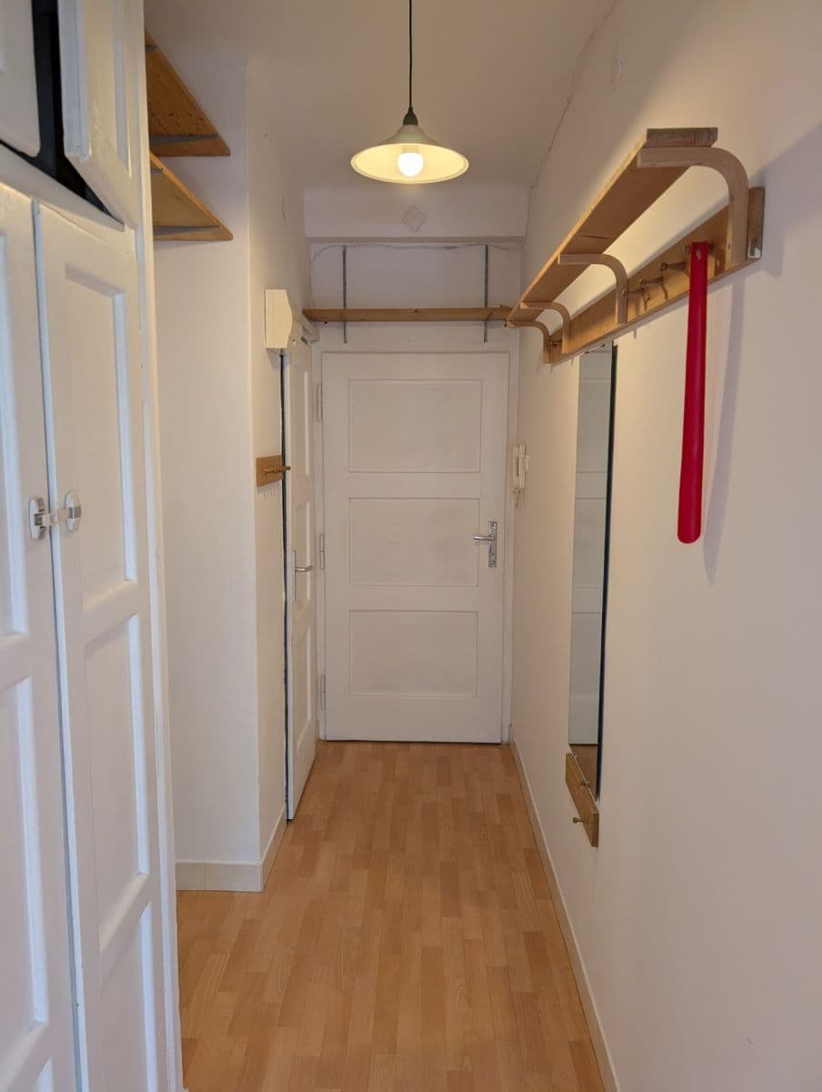 Prenájom bytu 2-izbový 42 m², Humpolecká, Praha, Praha Prenájom bytu 2-izbový 42 m², Humpolecká, Praha, Praha