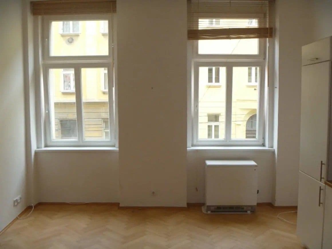 Prenájom bytu 1-izbový 23 m², Táboritská, Praha, Praha Prenájom bytu 1-izbový 23 m², Táboritská, Praha, Praha