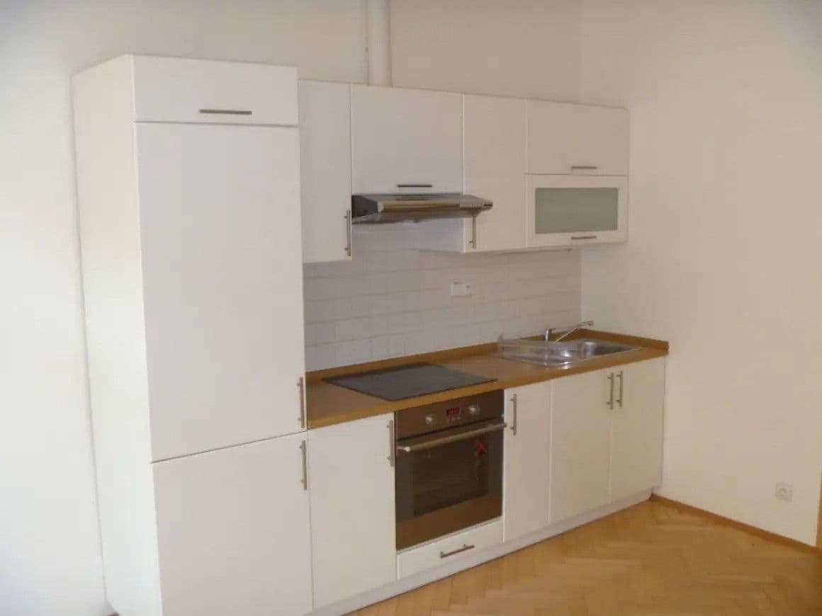 Prenájom bytu 1-izbový 23 m², Táboritská, Praha, Praha Prenájom bytu 1-izbový 23 m², Táboritská, Praha, Praha