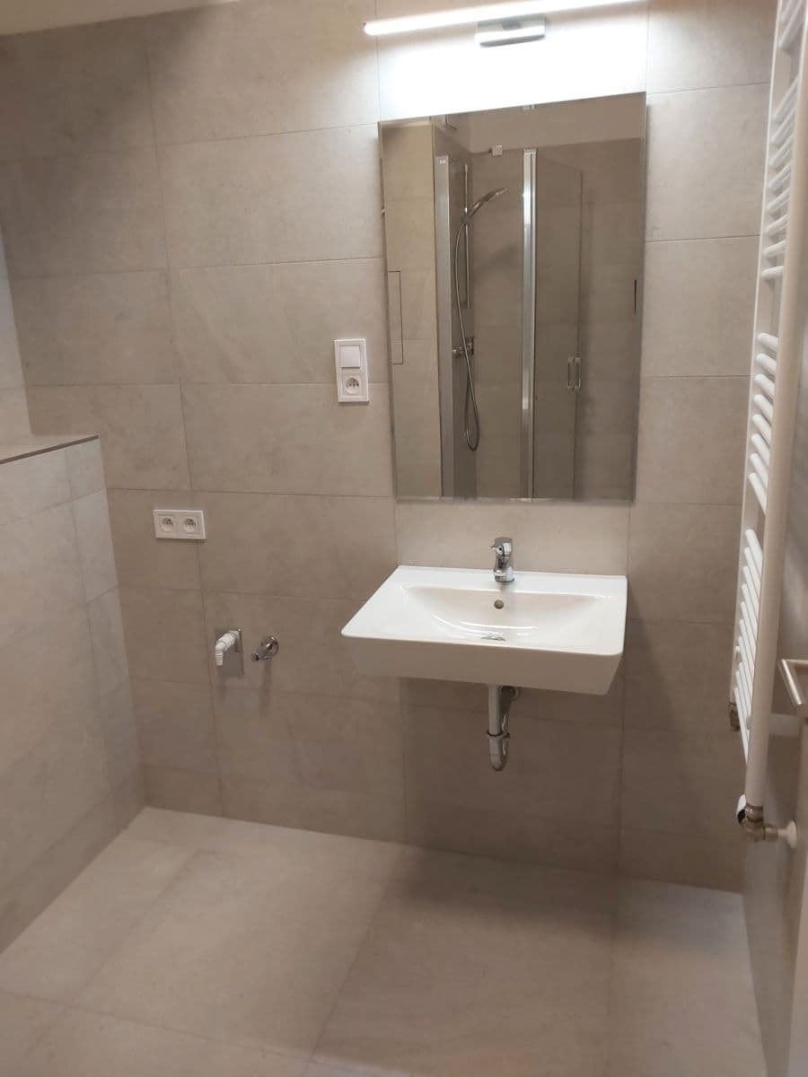 Prenájom bytu 1-izbový 35 m², Gerstelova, Praha, Praha Prenájom bytu 1-izbový 35 m², Gerstelova, Praha, Praha