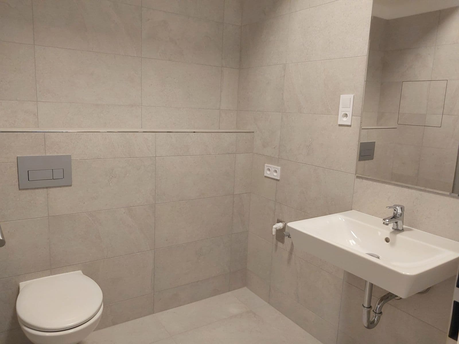 Prenájom bytu 1-izbový 35 m², Gerstelova, Praha, Praha Prenájom bytu 1-izbový 35 m², Gerstelova, Praha, Praha