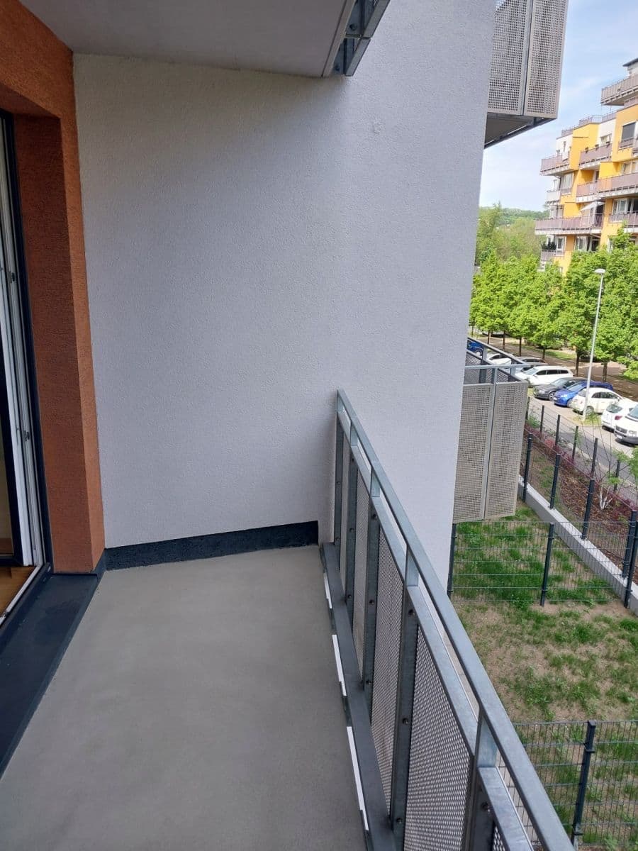 Prenájom bytu 1-izbový 35 m², Gerstelova, Praha, Praha Prenájom bytu 1-izbový 35 m², Gerstelova, Praha, Praha