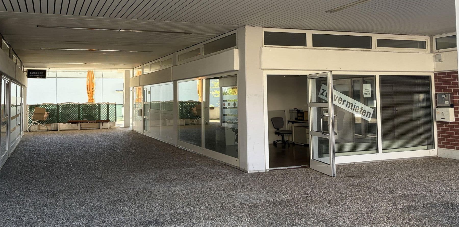 Prenájom kancelárie 90 m², Heidelberg, Bádensko-Wurttembersko Prenájom kancelárie 90 m², Heidelberg, Bádensko-Wurttembersko