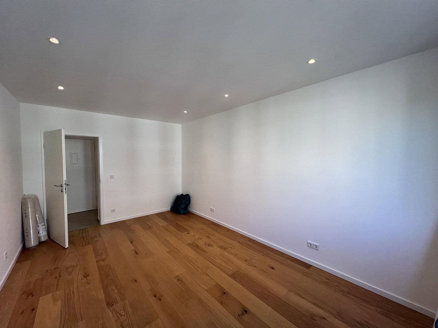 Predaj bytu 3-izbový 58 m², Düsseldorf, Severné Porýnie - Westfálsko Predaj bytu 3-izbový 58 m², Düsseldorf, Severné Porýnie - Westfálsko