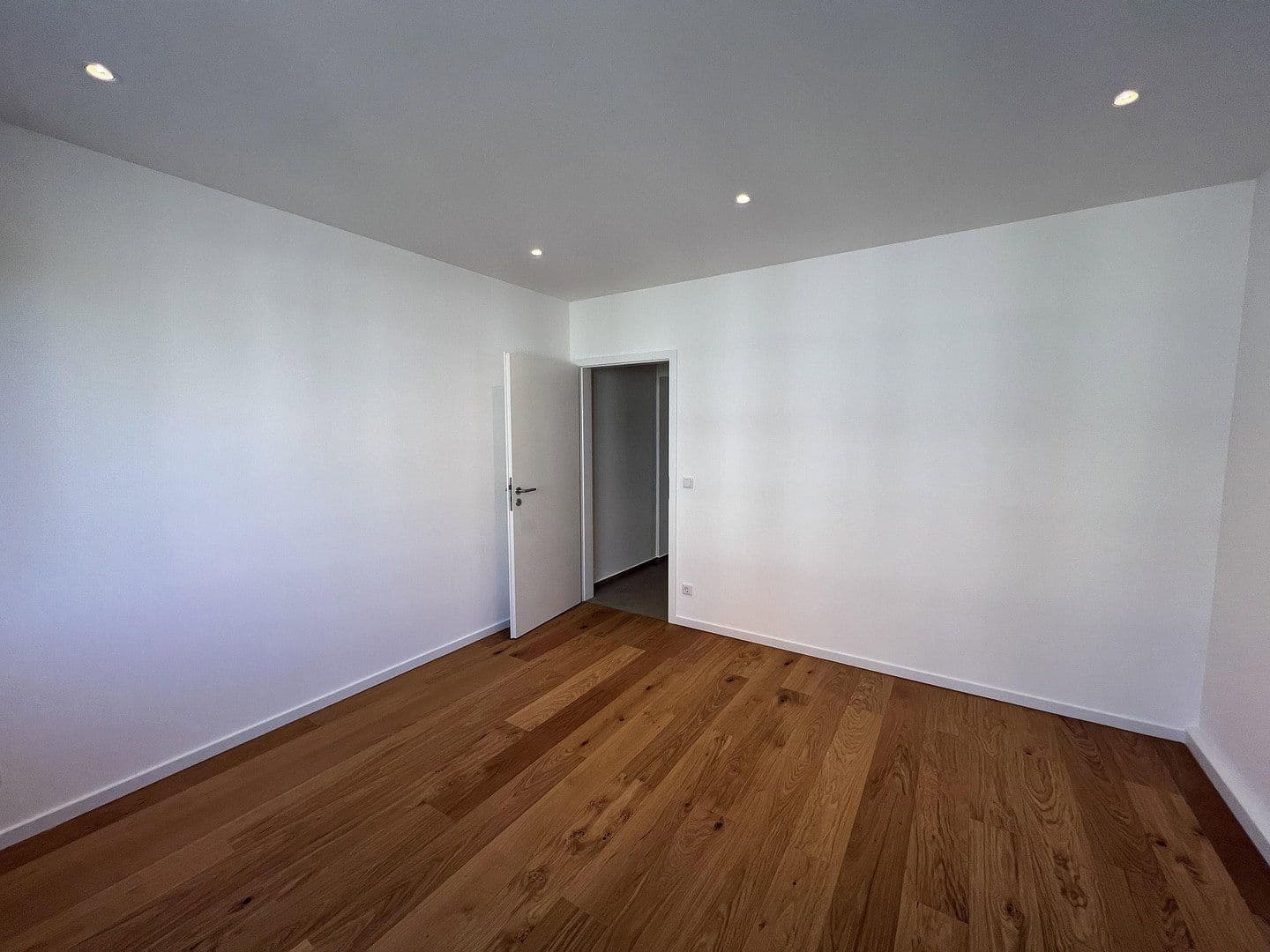 Predaj bytu 3-izbový 58 m², Düsseldorf, Severné Porýnie - Westfálsko Predaj bytu 3-izbový 58 m², Düsseldorf, Severné Porýnie - Westfálsko