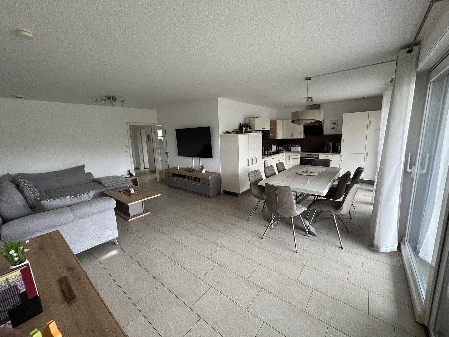Predaj bytu 4-izbový 100 m², Hiddenhausen, Severné Porýnie - Westfálsko Predaj bytu 4-izbový 100 m², Hiddenhausen, Severné Porýnie - Westfálsko