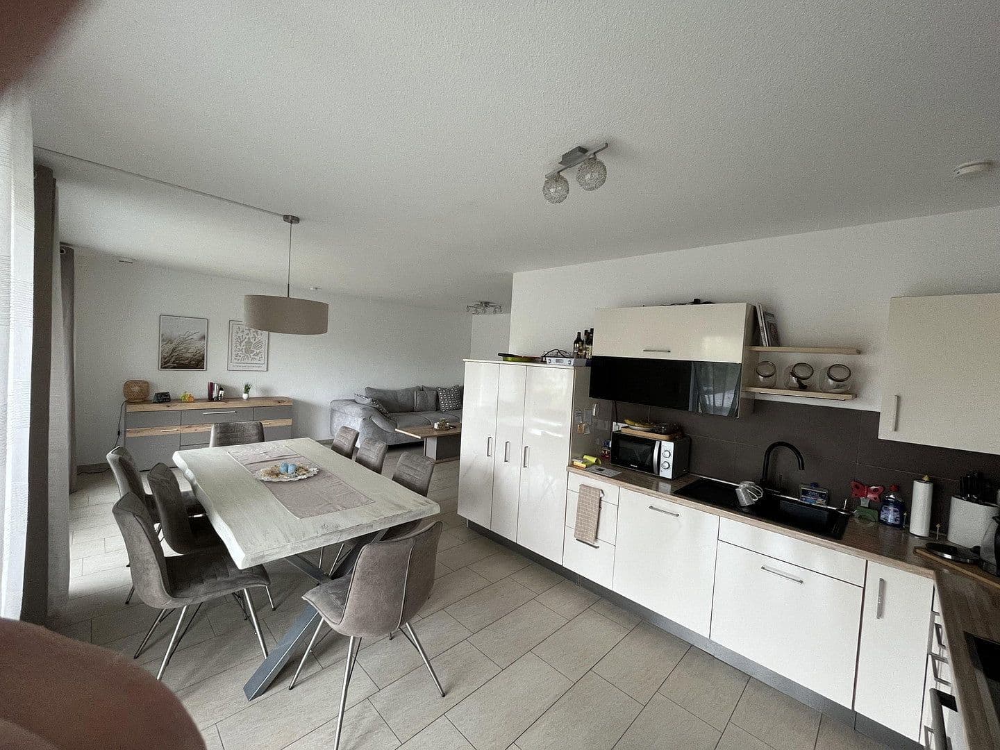 Predaj bytu 4-izbový 100 m², Hiddenhausen, Severné Porýnie - Westfálsko Predaj bytu 4-izbový 100 m², Hiddenhausen, Severné Porýnie - Westfálsko