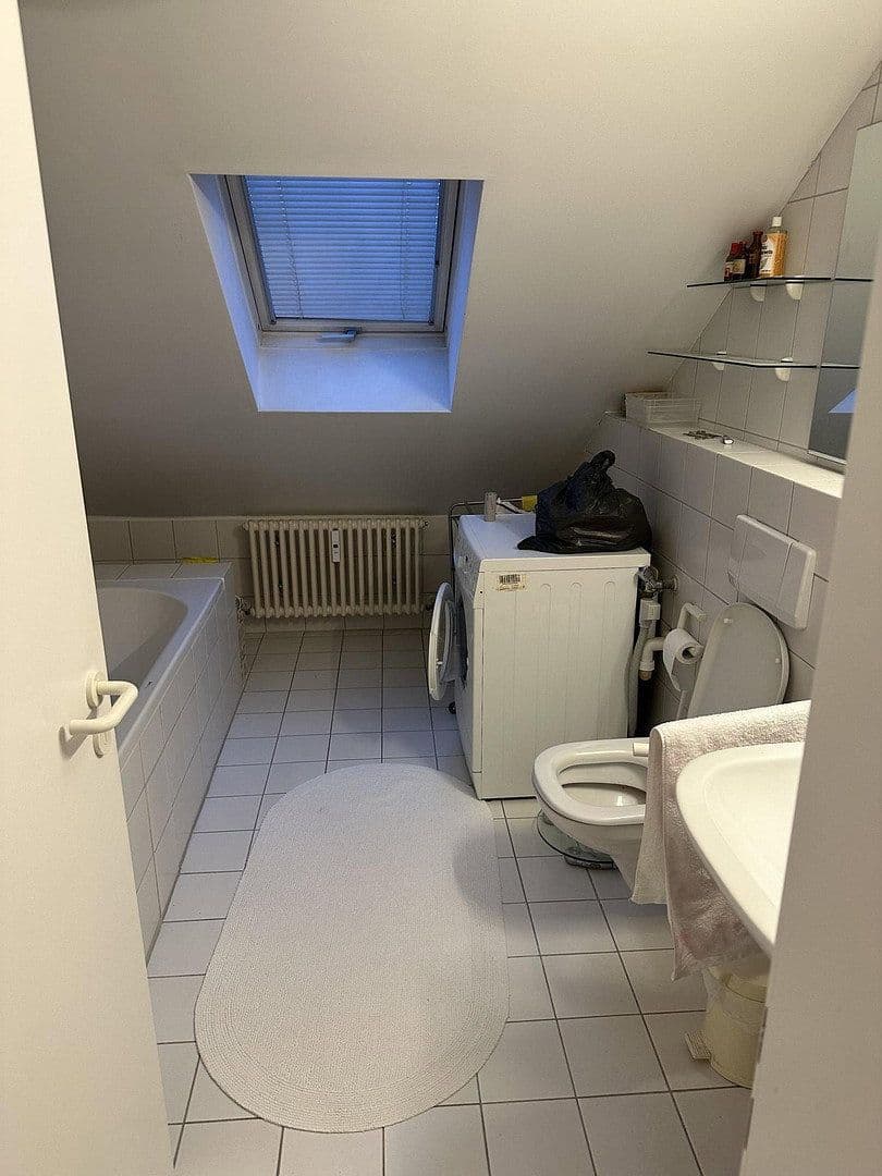 Prenájom bytu 2-izbový 89 m², Simmernstraße 12, München, Bavorsko Prenájom bytu 2-izbový 89 m², Simmernstraße 12, München, Bavorsko