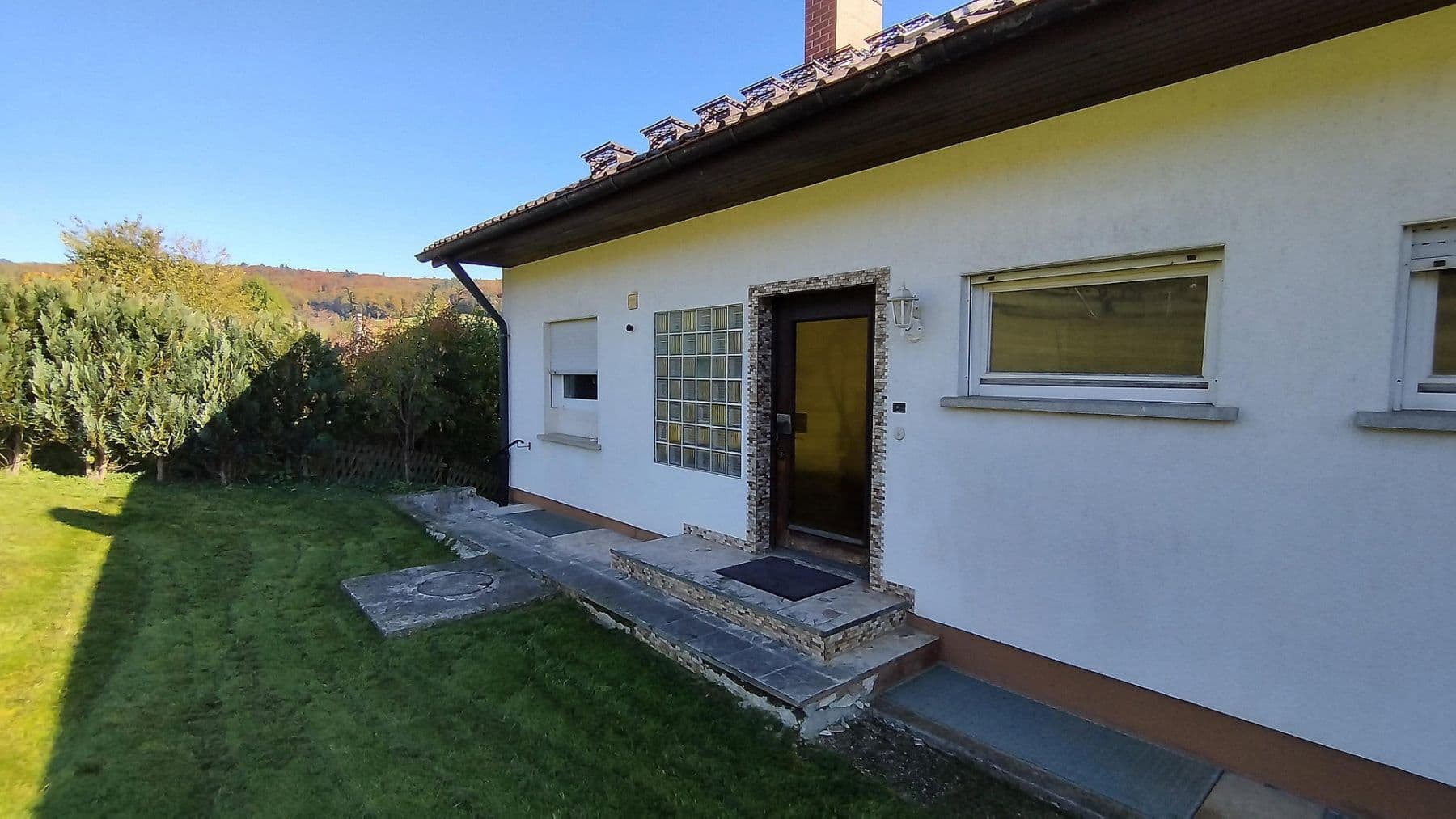 Predaj domu 338 m², pozemek 862 m², Johanniterstraße 25, Kandern, Bádensko-Wurttembersko Predaj domu 338 m², pozemek 862 m², Johanniterstraße 25, Kandern, Bádensko-Wurttembersko