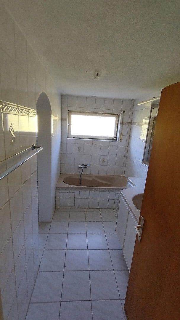 Predaj domu 338 m², pozemek 862 m², Johanniterstraße 25, Kandern, Bádensko-Wurttembersko Predaj domu 338 m², pozemek 862 m², Johanniterstraße 25, Kandern, Bádensko-Wurttembersko