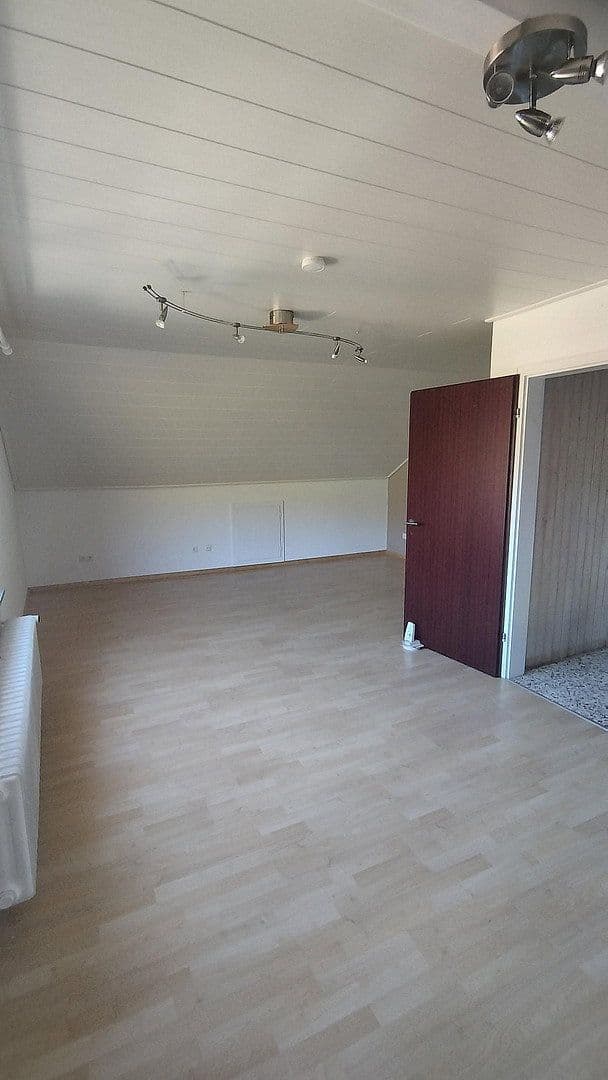 Predaj domu 338 m², pozemek 862 m², Johanniterstraße 25, Kandern, Bádensko-Wurttembersko Predaj domu 338 m², pozemek 862 m², Johanniterstraße 25, Kandern, Bádensko-Wurttembersko