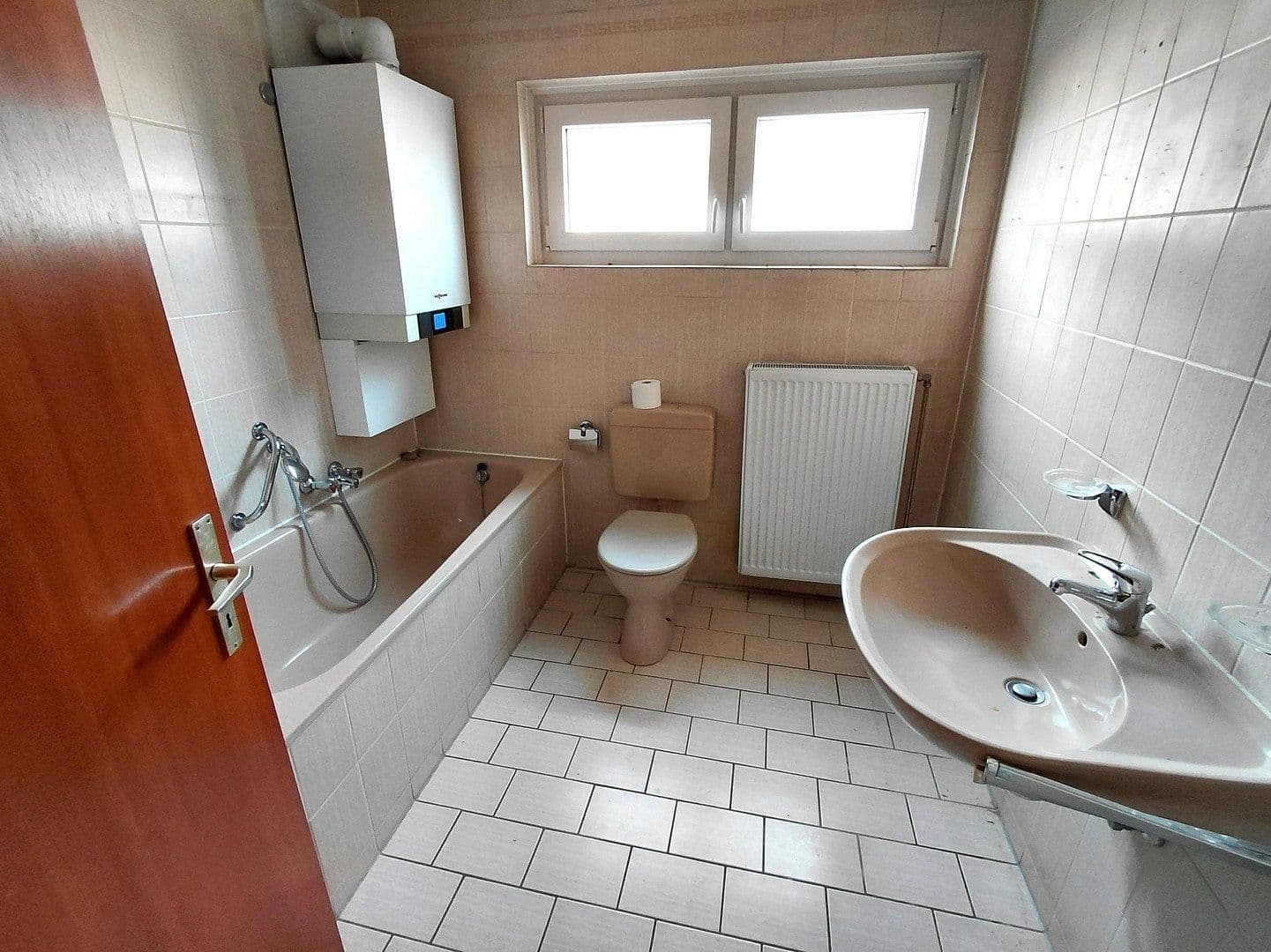 Predaj domu 128 m², pozemek 252 m², Heinrich-Heine-Str. 7, Oestrich-Winkel, Hesensko Predaj domu 128 m², pozemek 252 m², Heinrich-Heine-Str. 7, Oestrich-Winkel, Hesensko