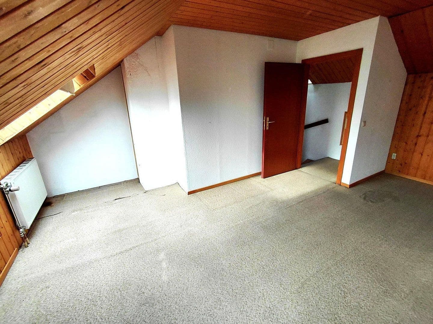 Predaj domu 128 m², pozemek 252 m², Heinrich-Heine-Str. 7, Oestrich-Winkel, Hesensko Predaj domu 128 m², pozemek 252 m², Heinrich-Heine-Str. 7, Oestrich-Winkel, Hesensko