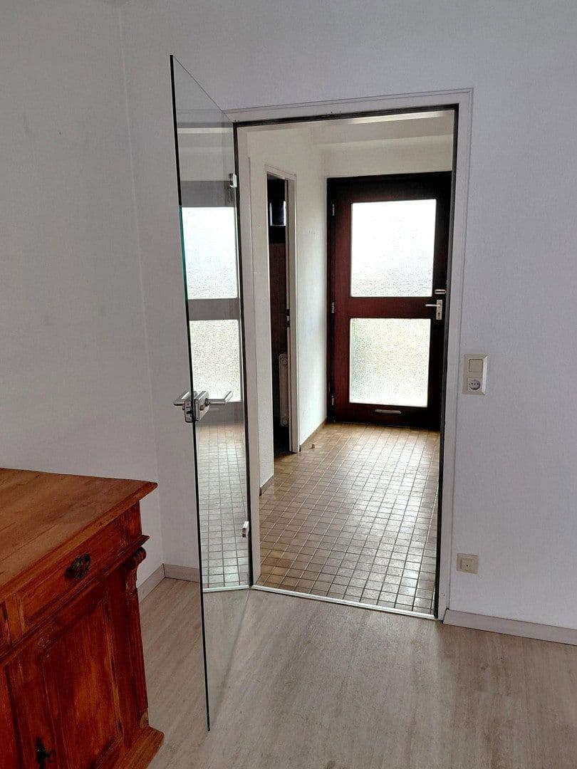 Predaj domu 128 m², pozemek 252 m², Heinrich-Heine-Str. 7, Oestrich-Winkel, Hesensko Predaj domu 128 m², pozemek 252 m², Heinrich-Heine-Str. 7, Oestrich-Winkel, Hesensko