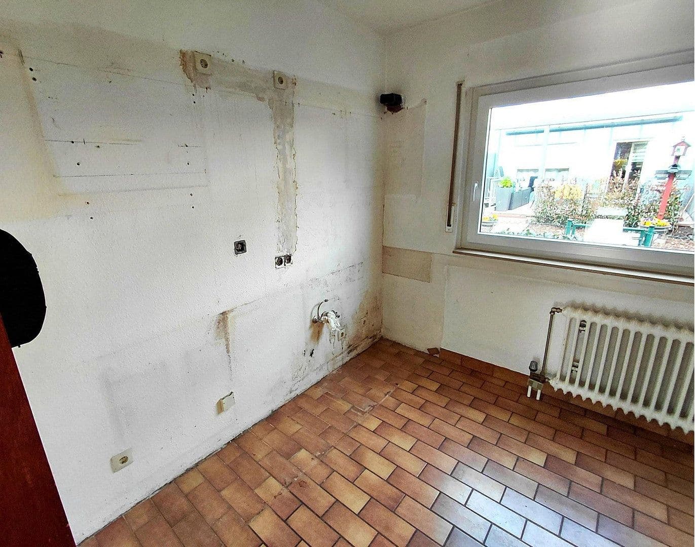Predaj domu 128 m², pozemek 252 m², Heinrich-Heine-Str. 7, Oestrich-Winkel, Hesensko Predaj domu 128 m², pozemek 252 m², Heinrich-Heine-Str. 7, Oestrich-Winkel, Hesensko