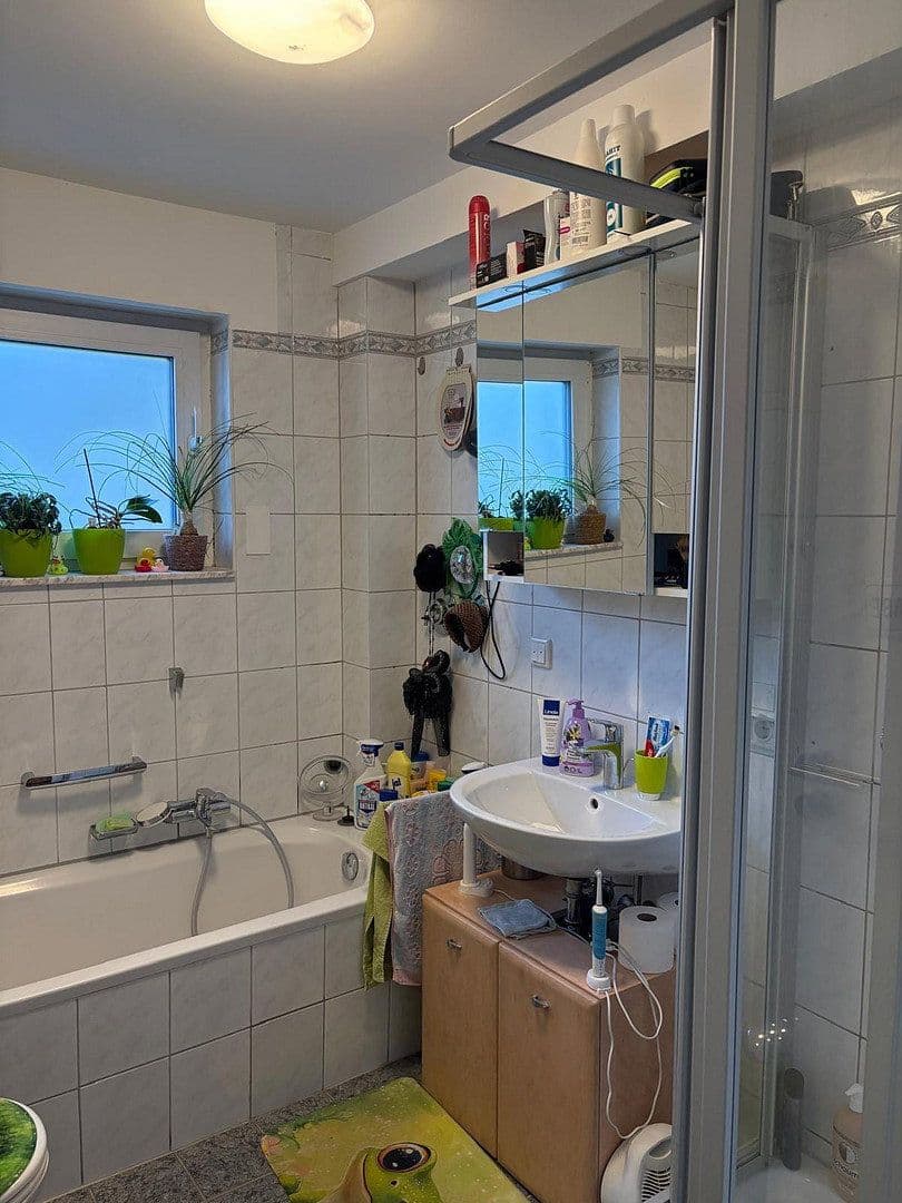 Prenájom bytu 5-izbový 96 m², Tuchbleiche 6, Mainz-Laubenheim, Porýnie-Falcko Prenájom bytu 5-izbový 96 m², Tuchbleiche 6, Mainz-Laubenheim, Porýnie-Falcko