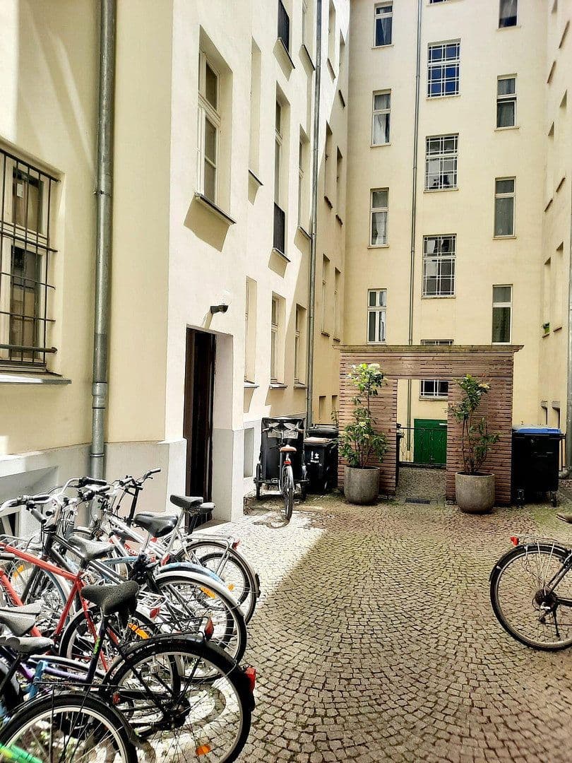 Prenájom bytu 1-izbový 29 m², Torstrasse 72, Berlin, Berlín Prenájom bytu 1-izbový 29 m², Torstrasse 72, Berlin, Berlín