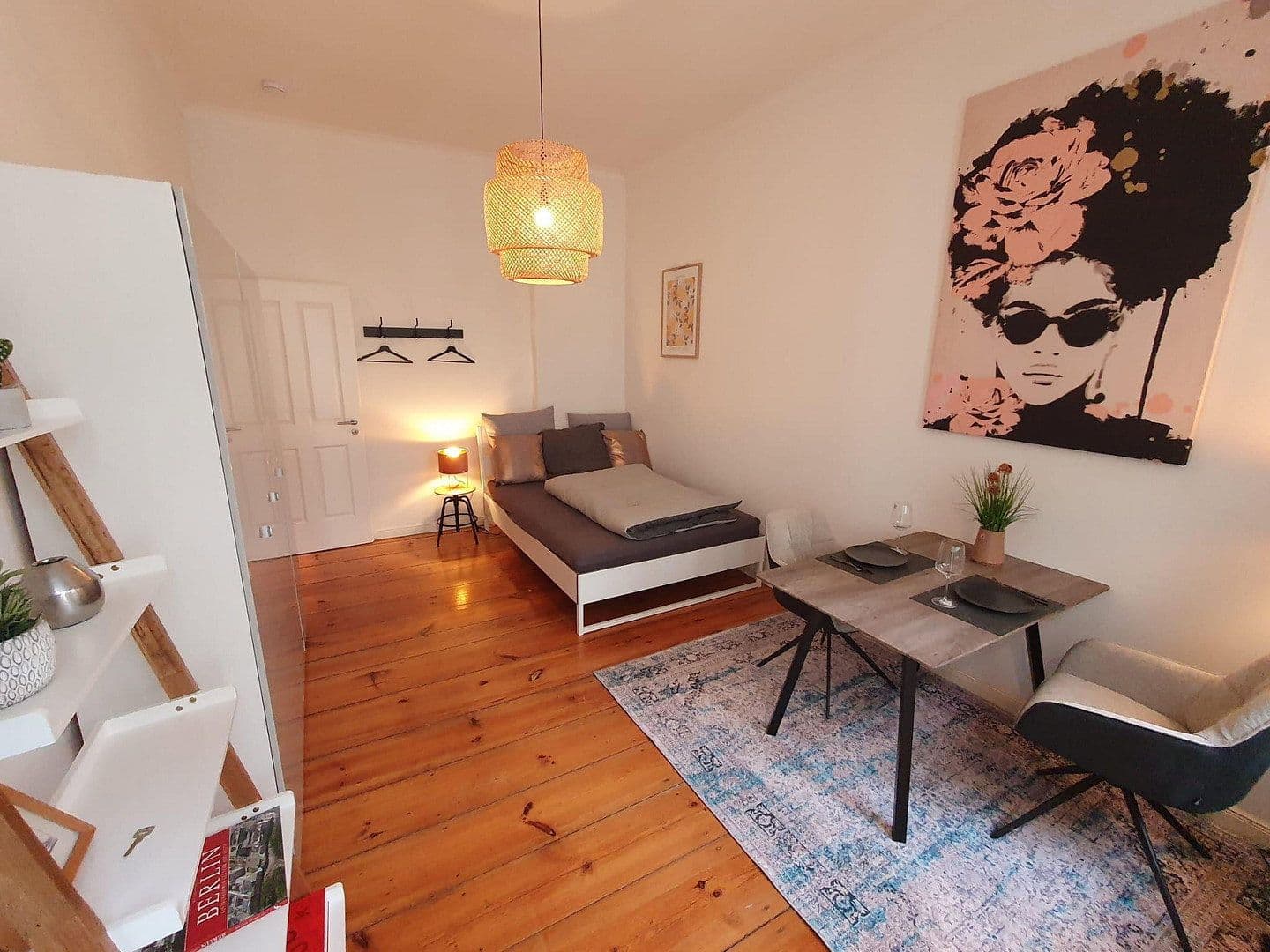 Prenájom bytu 1-izbový 29 m², Torstrasse 72, Berlin, Berlín Prenájom bytu 1-izbový 29 m², Torstrasse 72, Berlin, Berlín