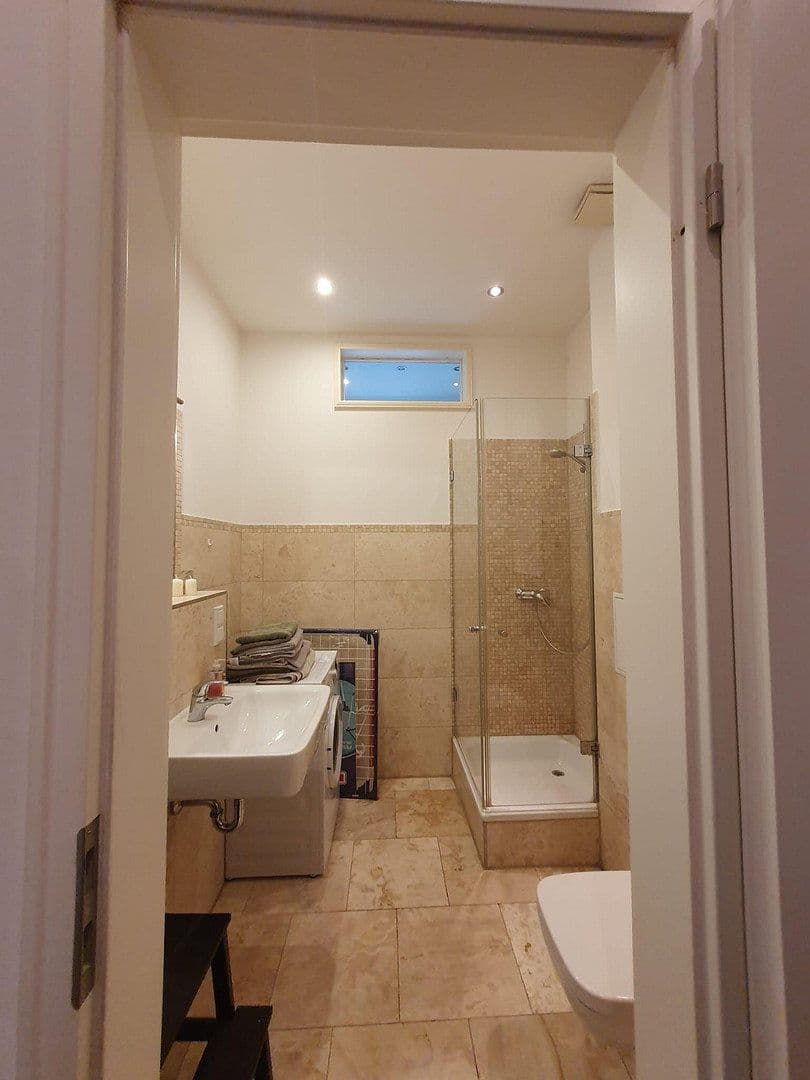 Prenájom bytu 1-izbový 29 m², Torstrasse 72, Berlin, Berlín Prenájom bytu 1-izbový 29 m², Torstrasse 72, Berlin, Berlín