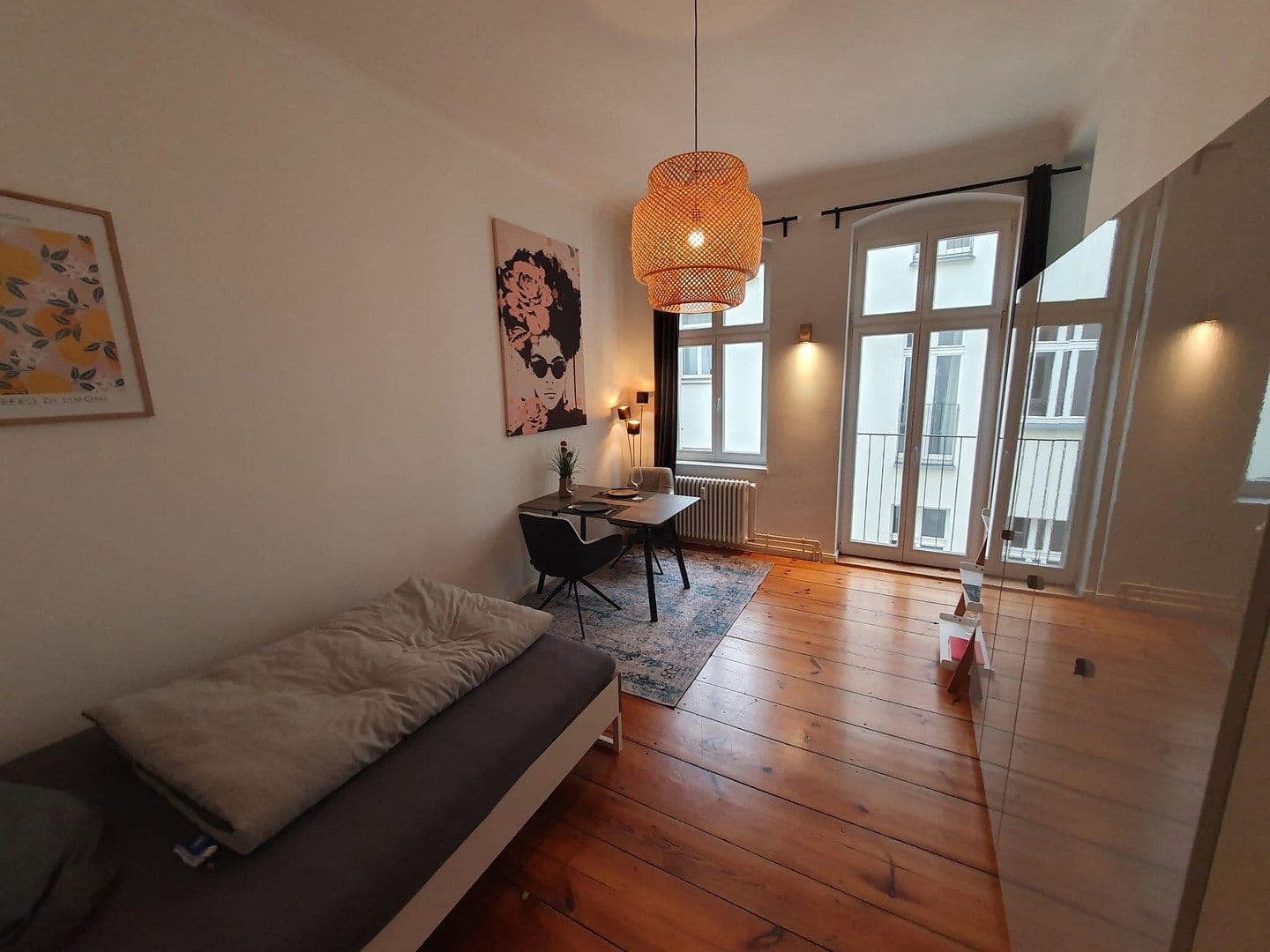 Prenájom bytu 1-izbový 29 m², Torstrasse 72, Berlin, Berlín Prenájom bytu 1-izbový 29 m², Torstrasse 72, Berlin, Berlín