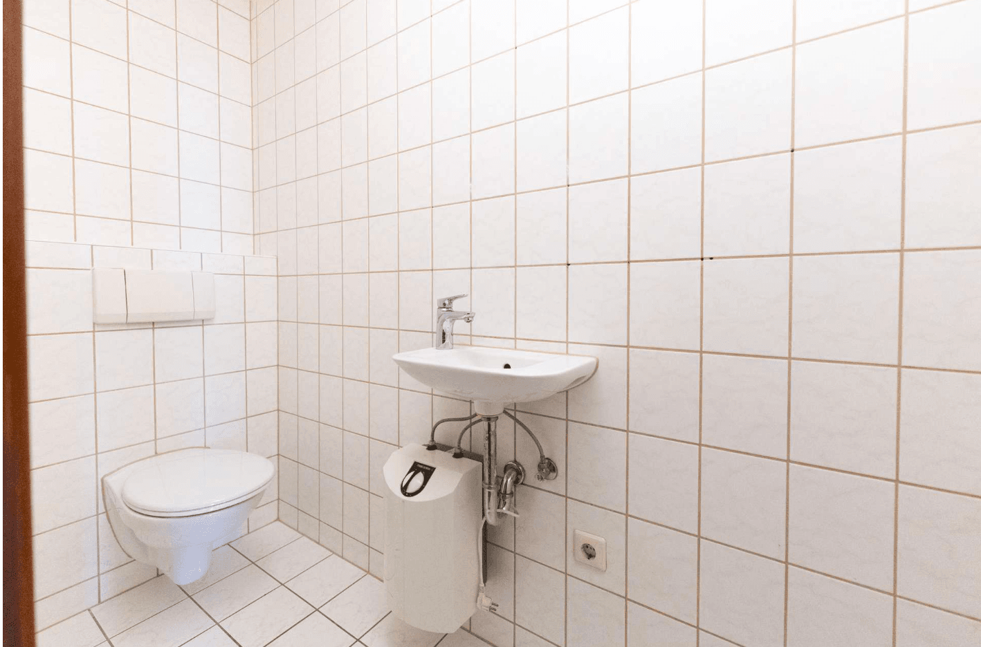 Prenájom bytu 4-izbový 114 m², Saalstraße 5, Jena, Durínsko Prenájom bytu 4-izbový 114 m², Saalstraße 5, Jena, Durínsko